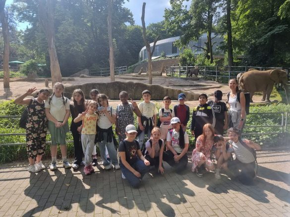 Projektwoche "Raus aus der Schule" 2024 - Klasse 4c im Wuppertaler Zoo